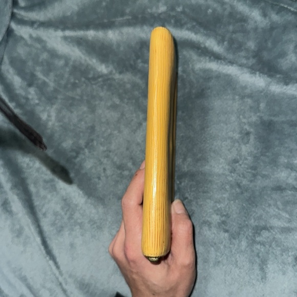 Louis Vuitton Yellow Epi leather long wallet - Picture 6 of 11